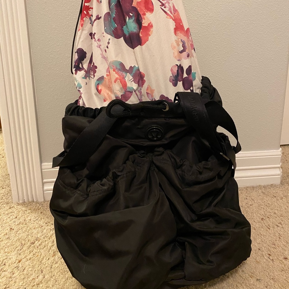 Lululemon Bliss Bag